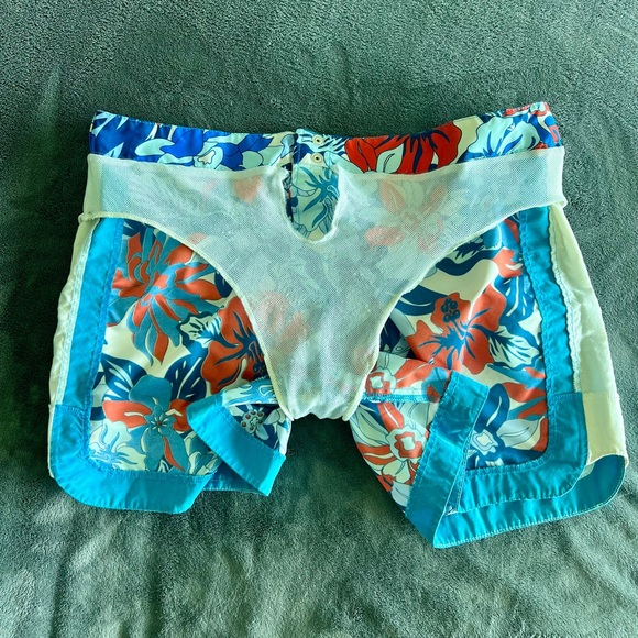 Dolce & Gabbana men’s beach wear shorts M - Picture 5 of 8
